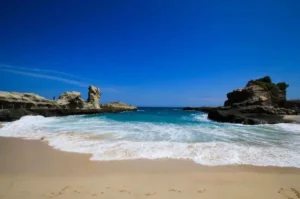 Klayar Beach, Beautiful View in Pacitan with a Stunning Natural Panorama